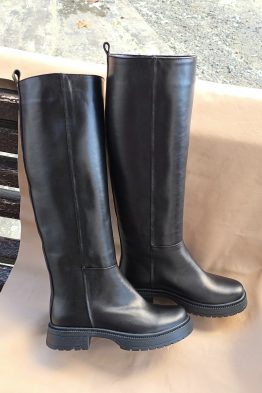 2404 3 262x393 - 2404