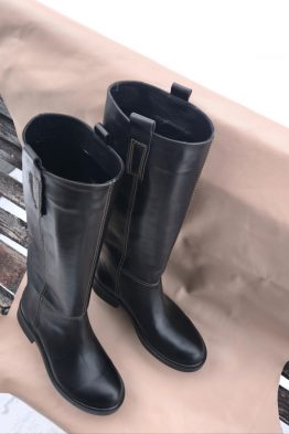 2405 4 262x393 - 2405